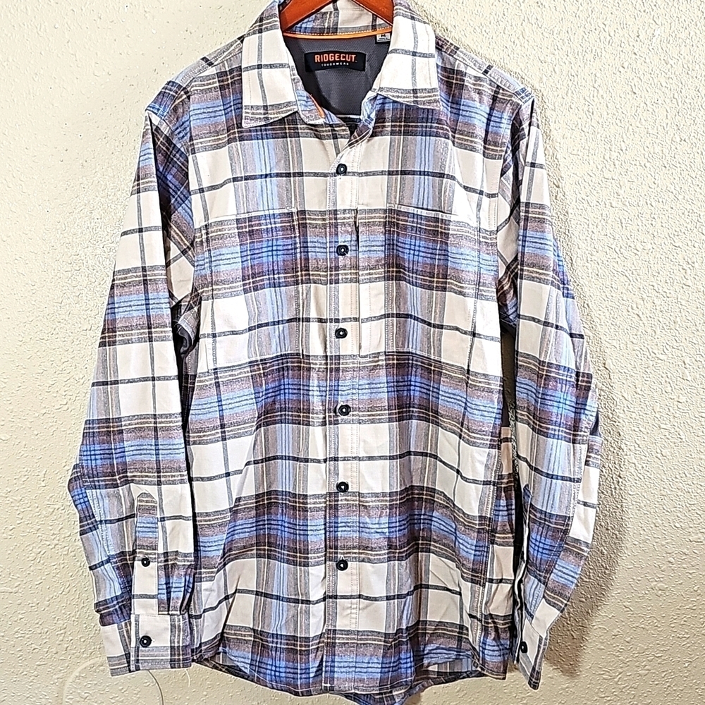 Ridgetcut Toughwear Casual Bottom Down Shirt.